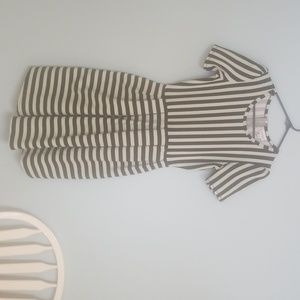 LuLaRoe dress size small Amelia